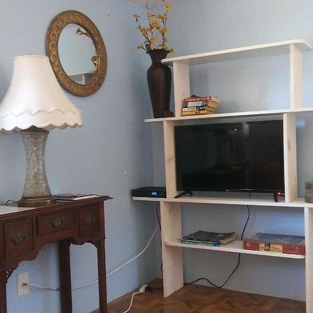 1 Beige Cozy Bungalow Or 1 White Cozy Efficiency Cottage In Titusville Esterno foto
