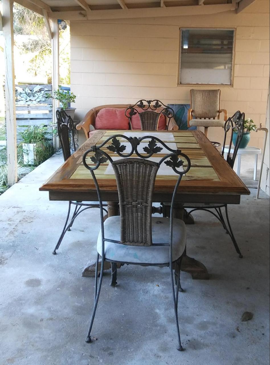 1 Beige Cozy Bungalow Or 1 White Cozy Efficiency Cottage In Titusville Esterno foto